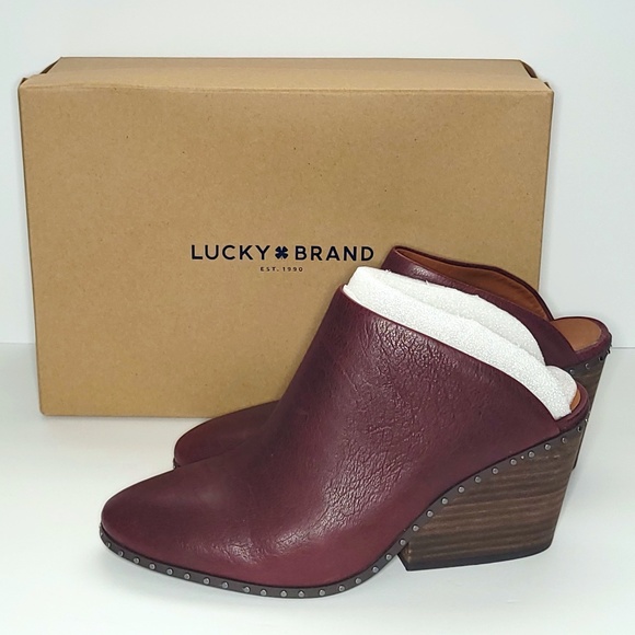 Lucky Brand Shoes - Lucky Brand Mule slip on's